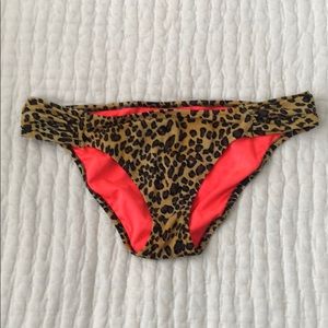 Victoria Secret Leopard bikini bottom | size L